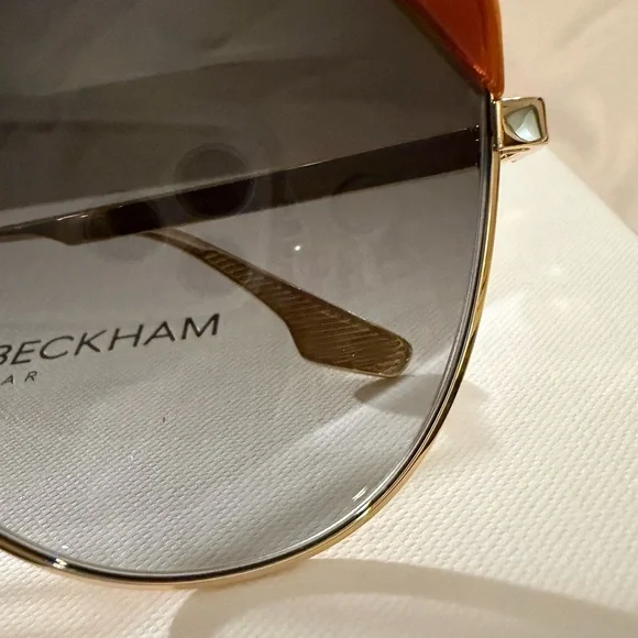 Victoria Beckham NWT Aviator Sunglasses - Picture 4 of 8